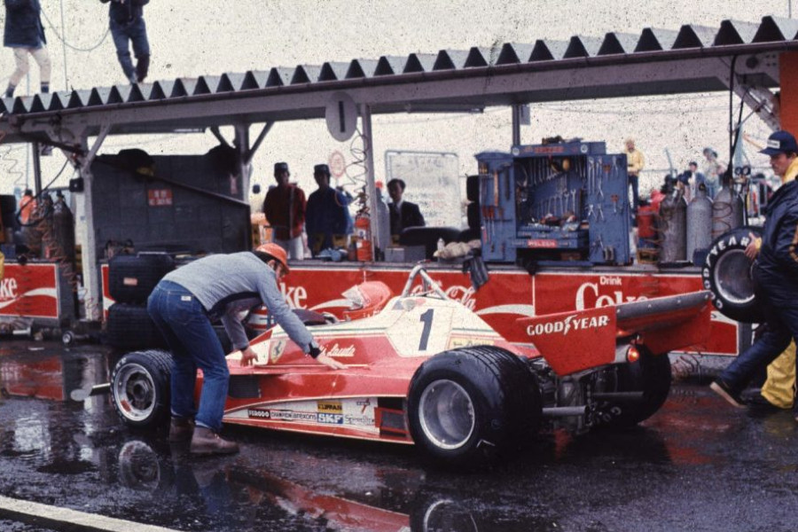 lauda_japan1_1.jpg